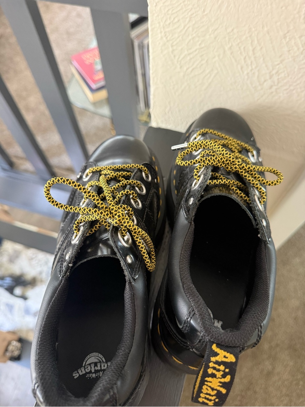 Dr Marten 5-Eye Quad Max - Picture 3 of 6